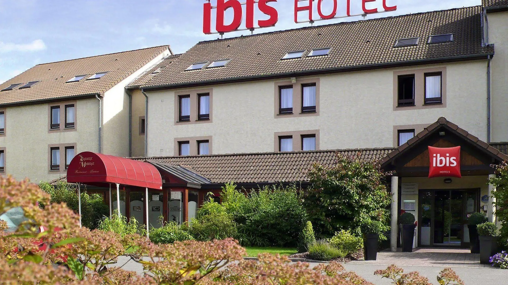 Ibis Charleroi Airport Brussels South Hotel Fleurus